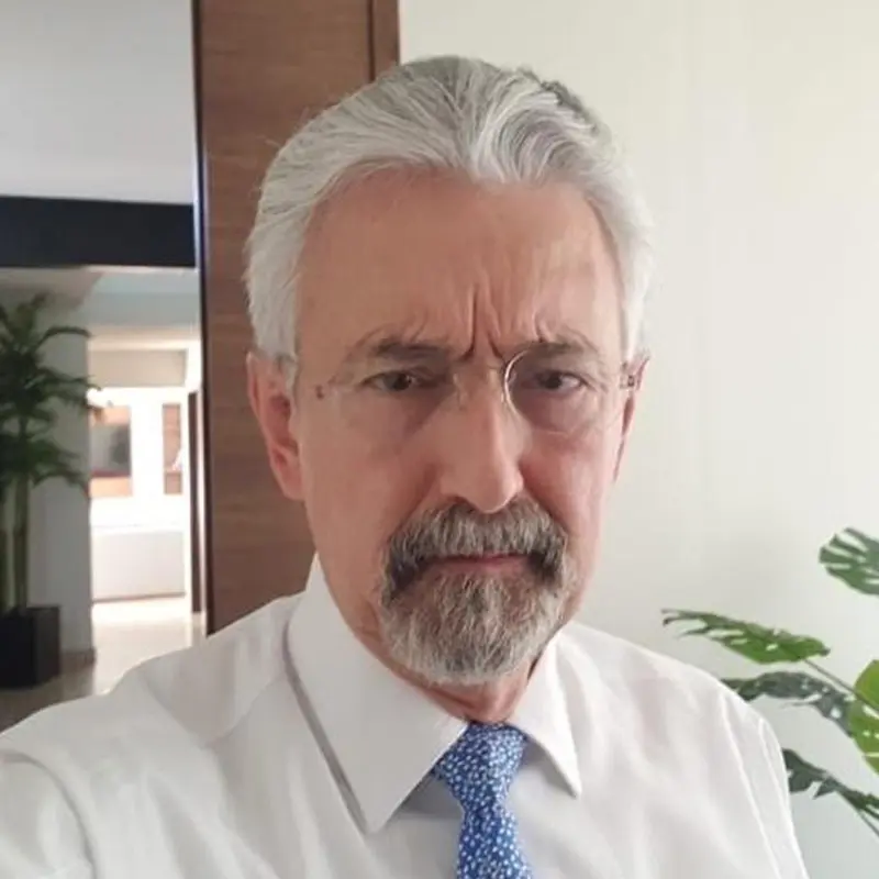 MVZ. Bernardo Lozano Dubernard
